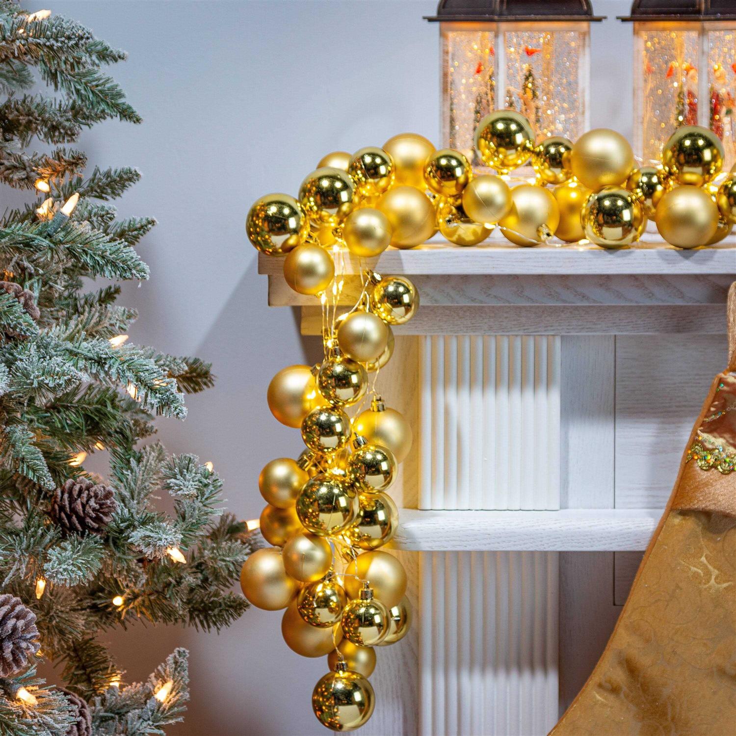 Electric Lighted Ornament Garland Gerson International - Image 3