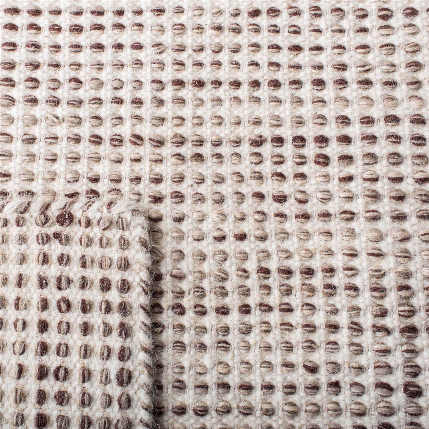 Safavieh Vermont Handmade Rug - Image 3